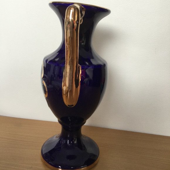 VTG Cobalt Blue 9 3/4" ceramic vase gold gild handles made in Italy white angel - Picture 2 of 9